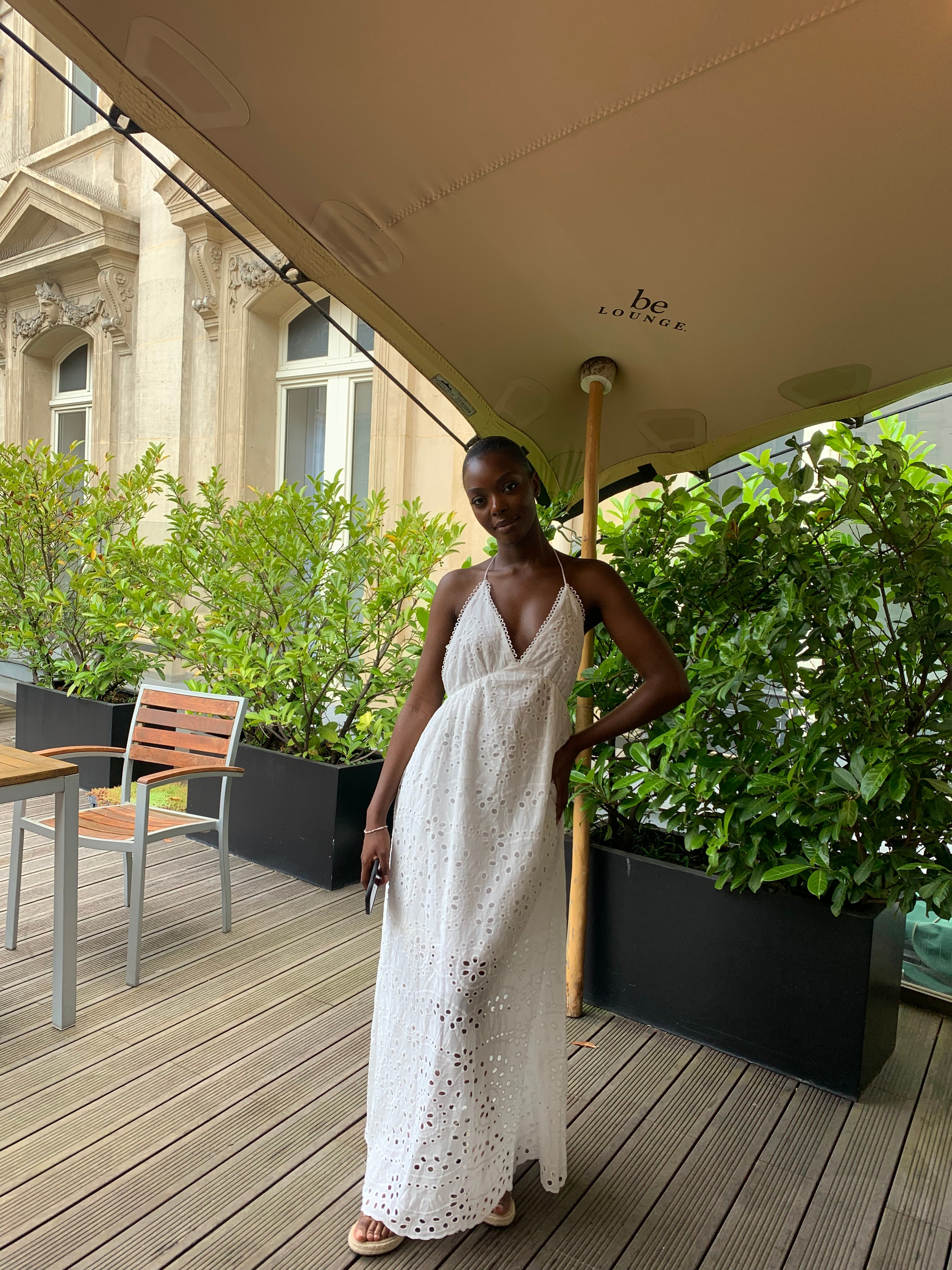 Robe dentelle dos ouvert