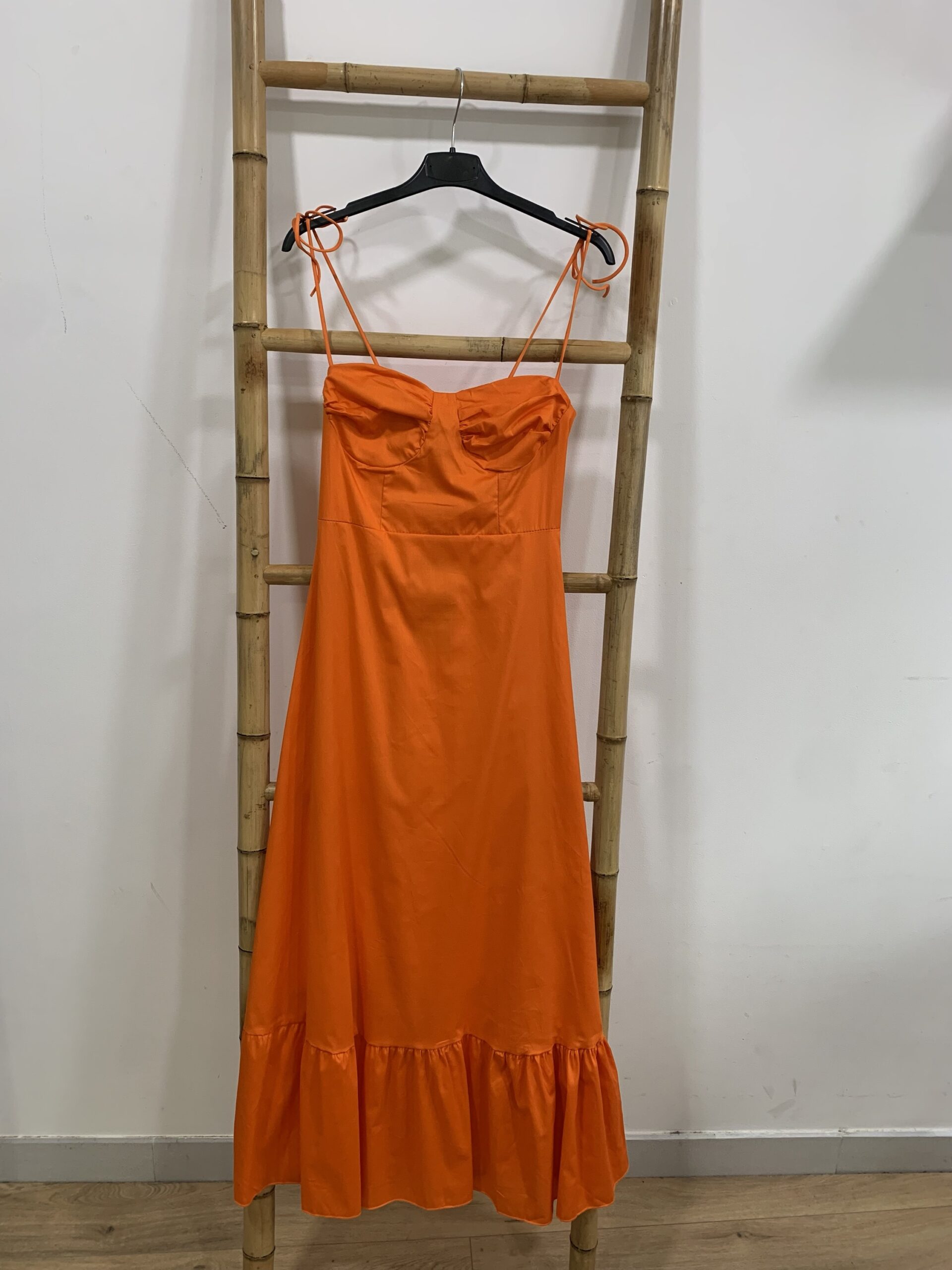 Robe classique ( Orange )